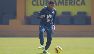 Silvio Romero durante entrenamiento del América 