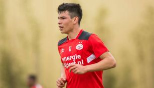 Hirving Lozano, en una práctica con los Granjeros