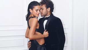 Bruna y Neymar posan juntos en una fotografía