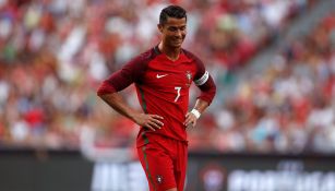 Cristiano Ronaldo disputa un juego con la Selección de Portugal