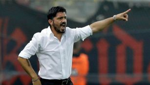 Gattuso da indicaciones en San Siro 