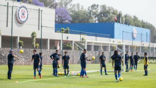 Jugadores de Cruz Azul durante entrenamiento