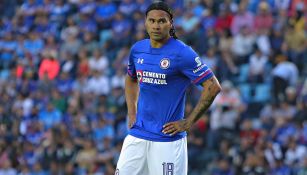 Gullit Peña, durante partido de Cruz Azul 