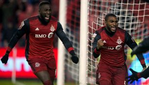 Jugadores de Toronto celebran gol contra América