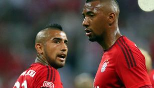 Jerome Boateng y Arturo Vidal durante un partido con el Bayern