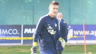 Gudiño durante un entrenamiento con el APOEL 