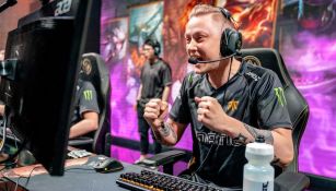 Rekkles festeja durante una partida con Fnatic