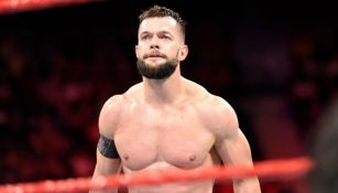 Finn Bálor durante su lucha contra Braun Strowman