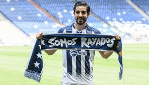 Rodolfo Pizarro, durante su presentación con Rayados