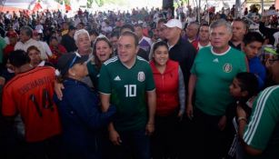 Cuauhtémoc Blanco en un evento en el que ve el juego del Tri