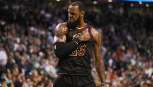 Lebron James durante partido de NBA 