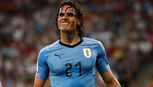 Cavani se lamenta en juego contra Portugal