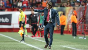 Almeyda da indicaciones en juego de Chivas 