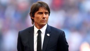 Antonio Conte, durante partido con Chelsea en la Premier League 