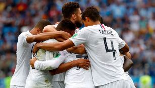 Jugadores de Francia celebran un gol de Griezmann 