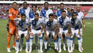 Los jugadores de Tuzos previo al partido contra Gallos