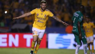 Gginac festeja gol contra León