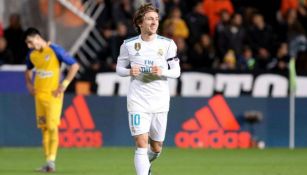 Luka Modric festeja un gol con el Real Madrid