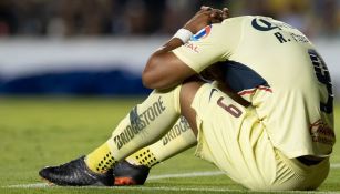 Roger Martínez lamentándose durante el partido vs Querétaro