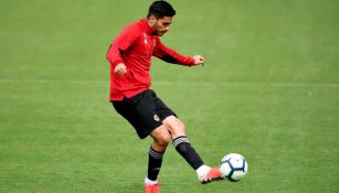 Raúl Jiménez, durante un entrenamiento con el Wolverhampton 