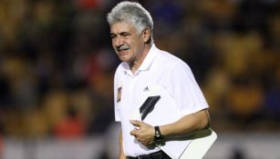 Ferretti sonríe después de un partido de Tigres