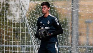 Courtois durante un entrenamiento del Real Madrid