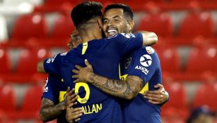 Cardona festeja gol con Boca Juniors