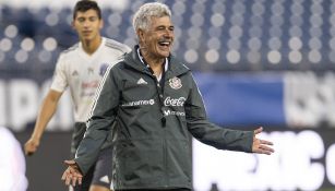 Tuca Ferretti, durante entrenamiento del Tri en Estados Unidos 