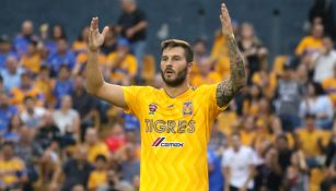 André- Pierre Gignac en el partido contra Atlas