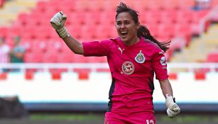 Blanca Félix celebra una anotación de Chivas Femenil