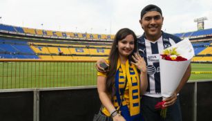 Uriel y Monaly después de la propuesta de matrimonio 