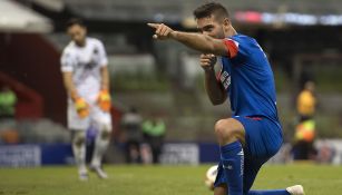 Cauteruccio celebra gol contra Juárez