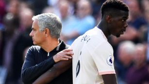 Pogba y Mourinho durante un partido del Man Utd