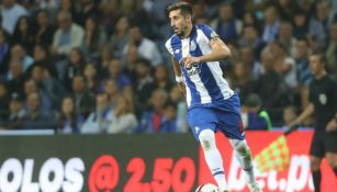 Héctor Herrera durante un partido con el Porto