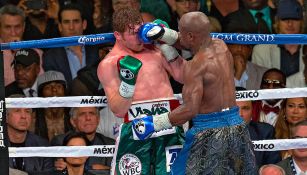 Floyd Mayweather en la pelea con Canelo Álvarez 