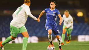 Karen Carney durante un partido del Chelsea