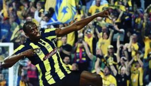 Bolt, celebra anotación con el Central Coast Mariners 