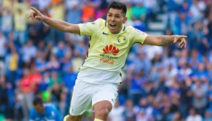 Chino Romero celebra su doblete contra Cruz Azul en el A2016