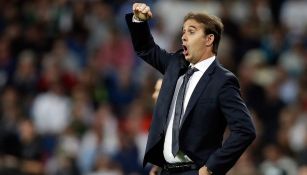 Julen Lopetegui da indicaciones en juego del Real Madrid 