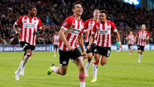 Lozano celebra su gol en el Phillips Stadion