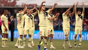 Jugadores del América después del partido contra Cruz Azul