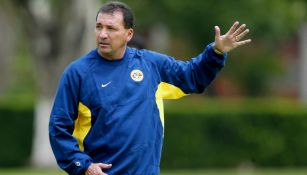 Mario Carrillo durante un entrenamiento con América