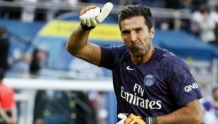 Buffon en un partido con el PSG 