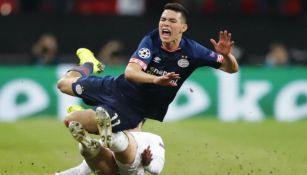 Hirving Lozano durante el juego contra el Tottenham