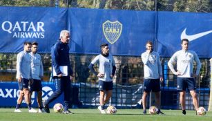 Jugadores de Boca en un entrenamiento