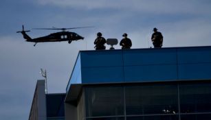 Policías durante un operativo