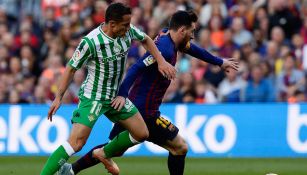 Guardado cubre a Messien en el Barcelona vs Betis