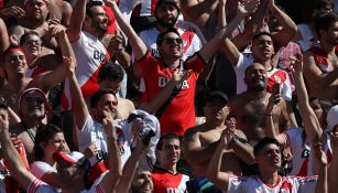 Aficionados de River en el Estadio Monumental 