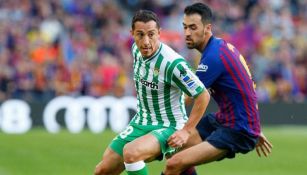 Andrés Guardado durante un partido del Betis