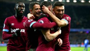 Jugadores del West Ham festejan un gol